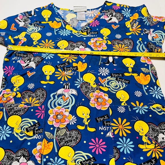 Looney Tunes Tweety Sabastian med blue background medical office childcare vet - Picture 2 of 11